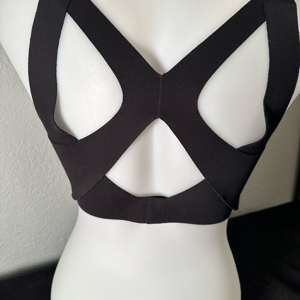 Victoria's Secret Sport Bra Women's 32DDD Angel Max Support Front Cutouts Black - Picture 5 of 6